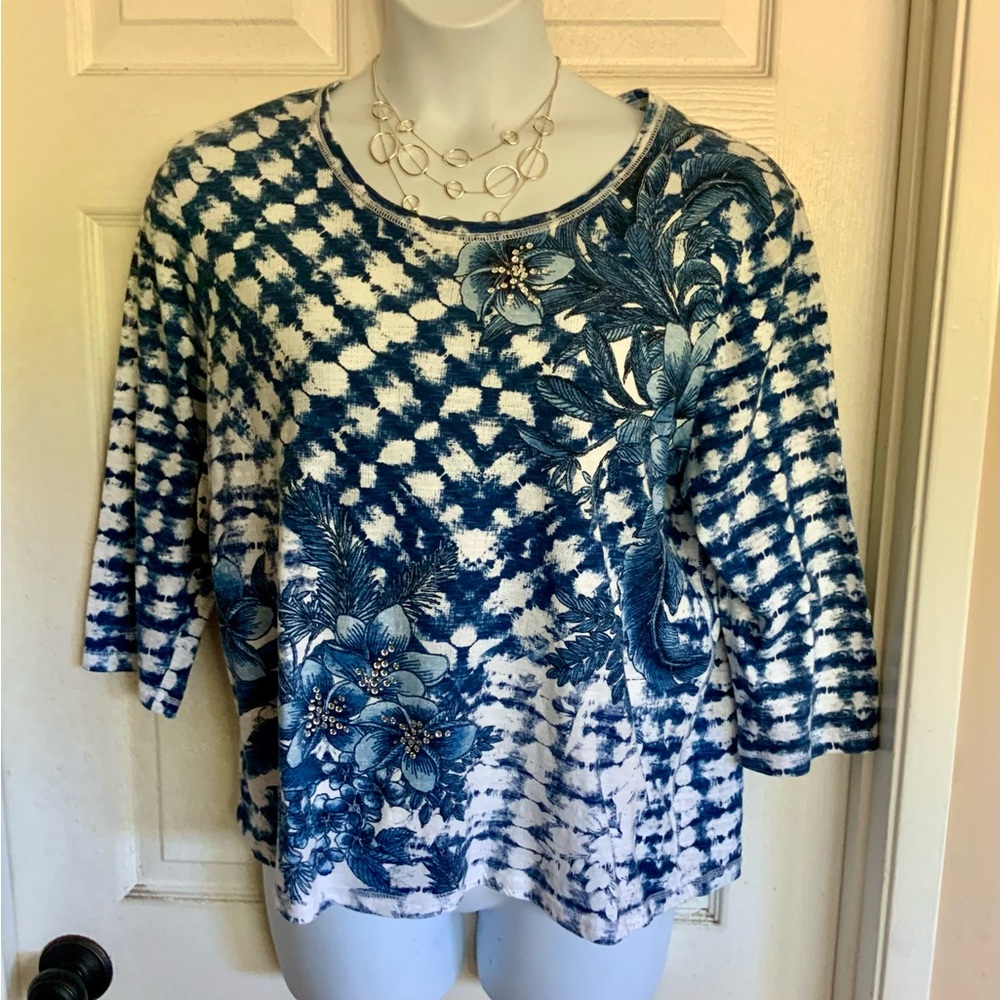 NWOT..CHICO’S top